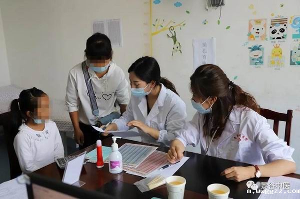 昆明市第一人民医院儿科专家工作站今日落户伟德滚球站app(图8) 昆明市第一人民医院儿科专家工作站今日落户伟德滚球站app(图8)